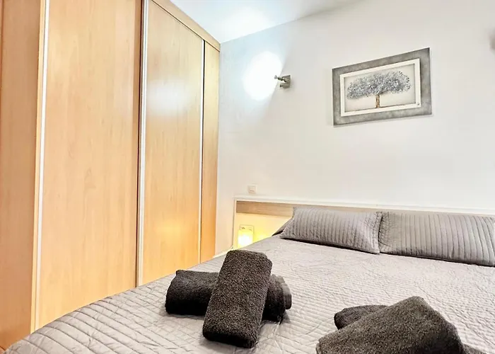 En El Centro De * نيرخا